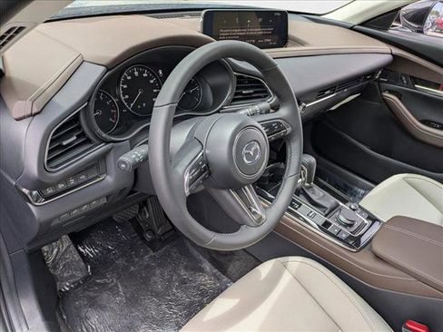 New 2025 MAZDA CX-30 2.5 Turbo w/ Premium Plus Pkg image 3