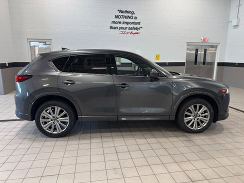 Used 2023 MAZDA CX-5 Signature AWD/4WD image 7