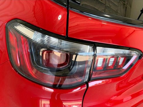 Used 2023 Jeep Compass Limited image 29