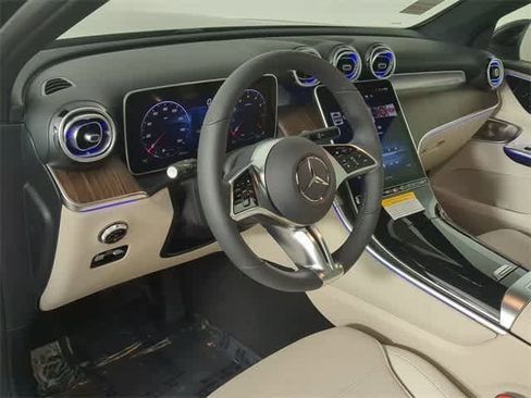 Certified 2026 Mercedes-Benz GLC 300 4MATIC image 9
