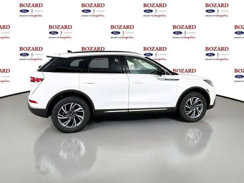New 2026 Lincoln Corsair Premiere FWD image 9