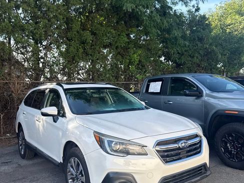 Used 2019 Subaru Outback 3.6R Touring w/ Popular Package #3A AWD/4WD image 3