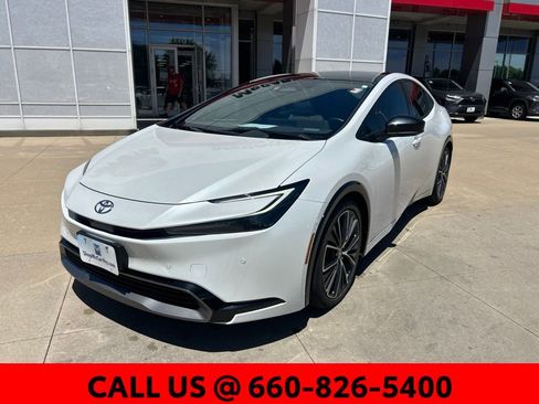 Used 2023 Toyota Prius Limited w/ Limited Premium Package FWD image 2