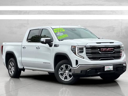 Used 2024 GMC Sierra 1500 SLT image 2