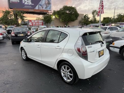 Used 2012 Toyota Prius C Three image 6