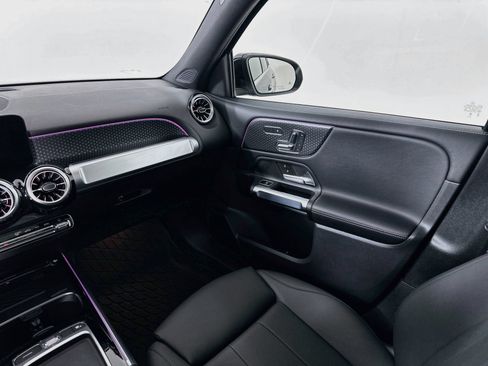 Certified 2024 Mercedes-Benz GLB 250 image 25