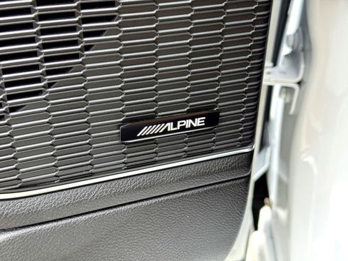 Used 2023 Jeep Grand Cherokee L Summit image 19