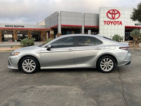 Used 2023 Toyota Camry LE image 8