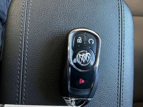 Used 2023 Buick Encore GX Select AWD/4WD image 23