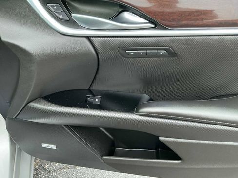 Used 2017 Cadillac XTS Premium Luxury FWD image 20