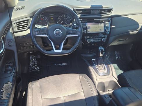 Used 2017 Nissan Rogue SL w/ SL Premium Package AWD/4WD image 17