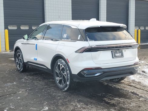 New 2026 Lincoln Nautilus Premier image 3
