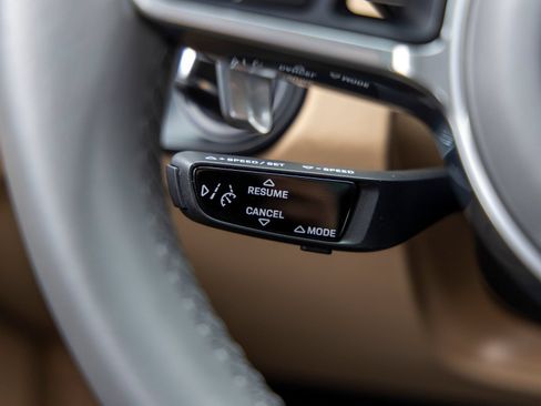 Certified 2023 Porsche Cayenne GTS AWD/4WD image 37