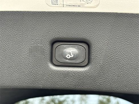 Used 2020 Lincoln Nautilus Reserve w/ Cargo Utility Package image 11