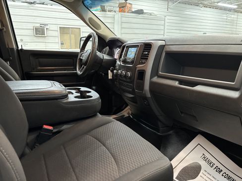 Used 2018 RAM 1500 Express w/ Express Value Package image 26