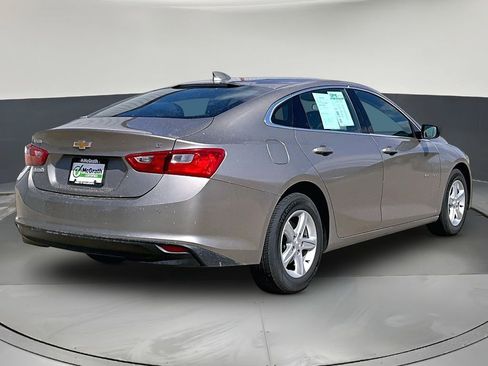 Used 2024 Chevrolet Malibu LT FWD image 7