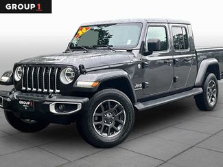 Used 2020 Jeep Gladiator Overland w/ Popular Equipment Package AWD/4WD video 1