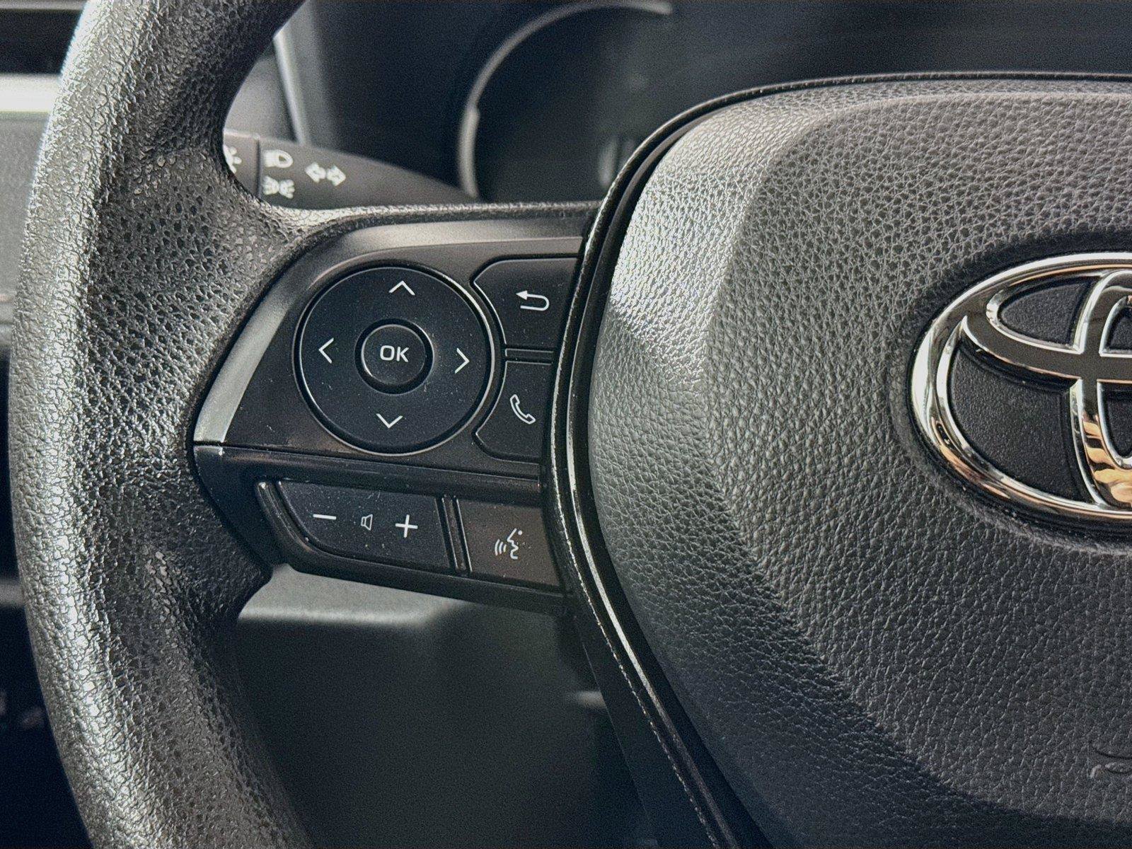 Certified 2025 Toyota RAV4 XLE FWD image 17