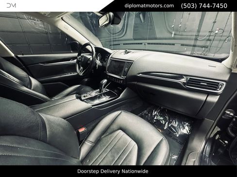 Used 2022 Maserati Levante GT image 19