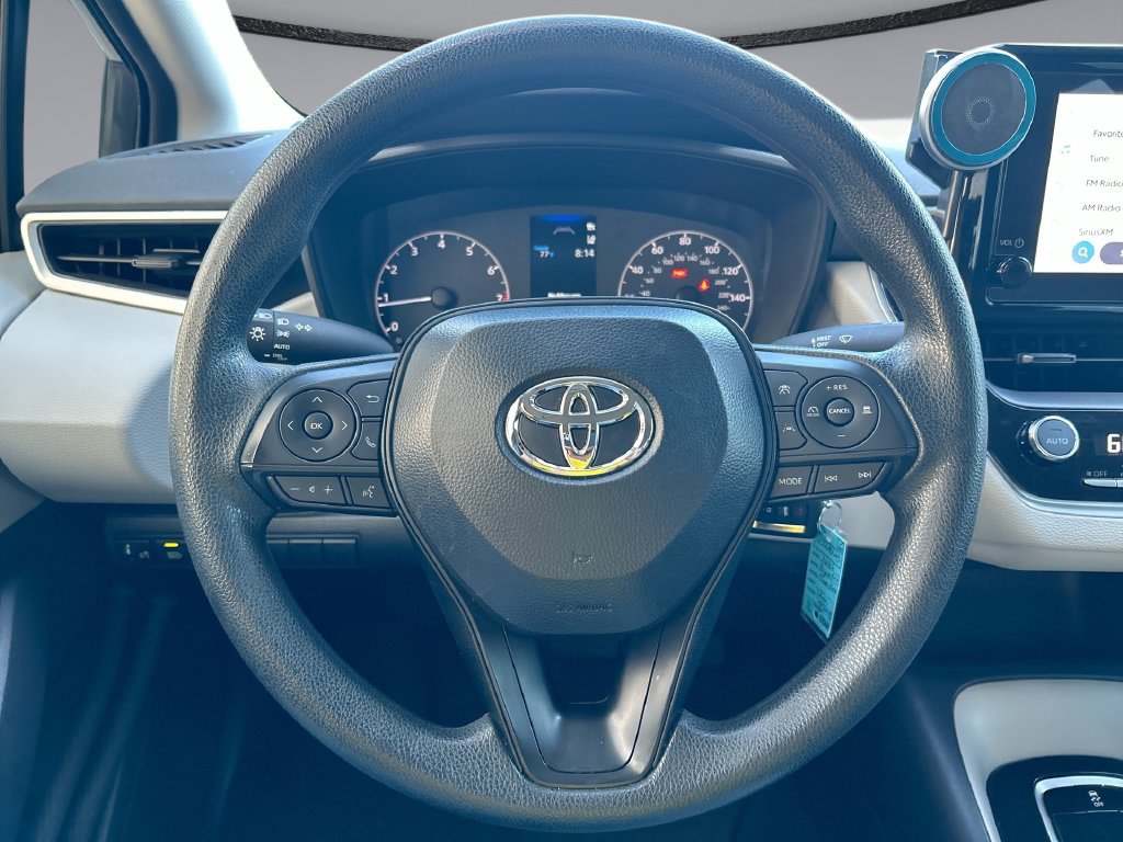 Used 2025 Toyota Corolla LE FWD image 14