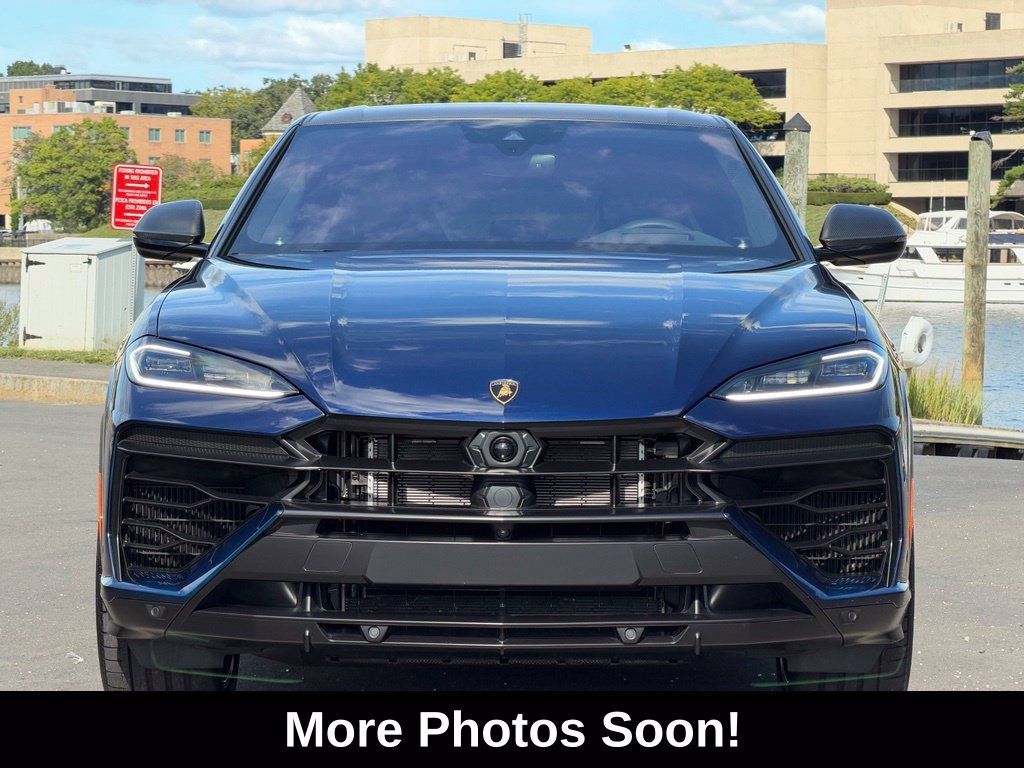 Used 2025 Lamborghini Urus SE AWD/4WD image 8