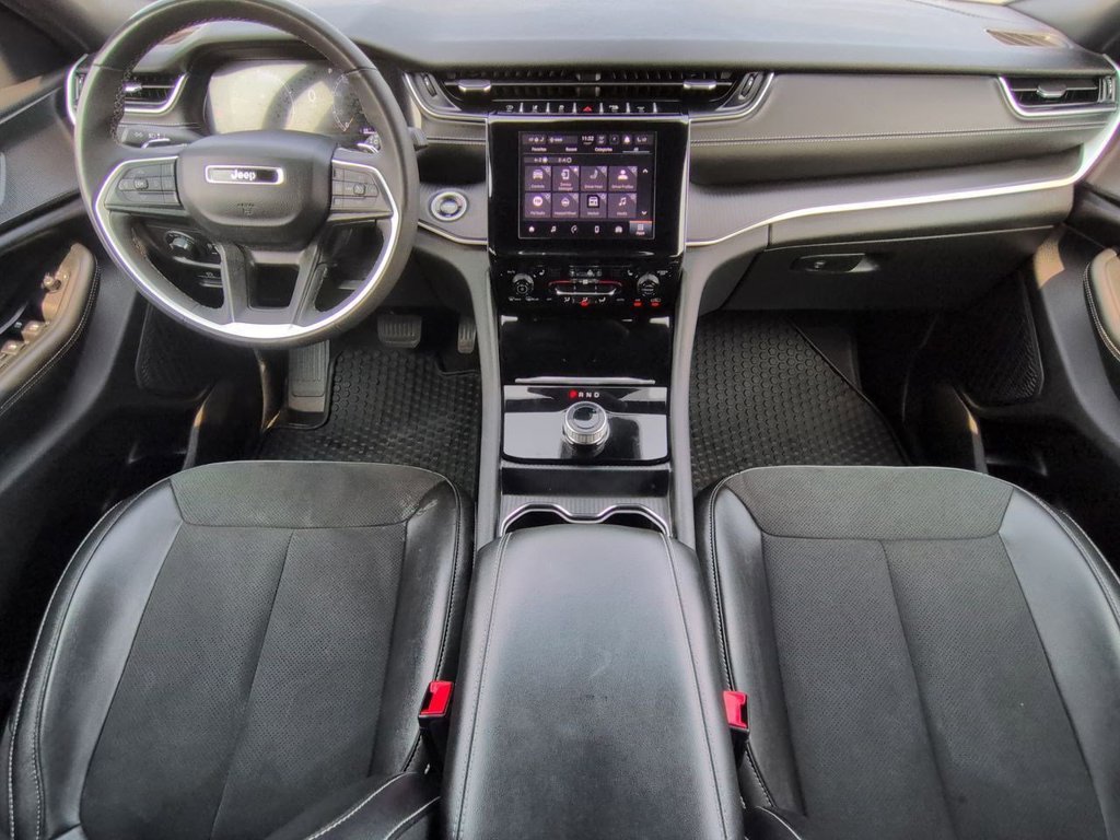 Used 2024 Jeep Grand Cherokee Altitude AWD/4WD image 20