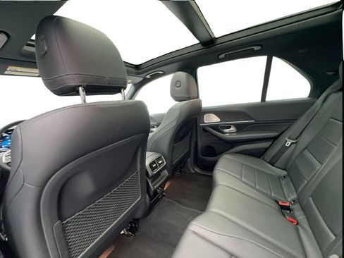 Used 2023 Mercedes-Benz GLE 450 4MATIC w/ AMG Line Exterior image 21