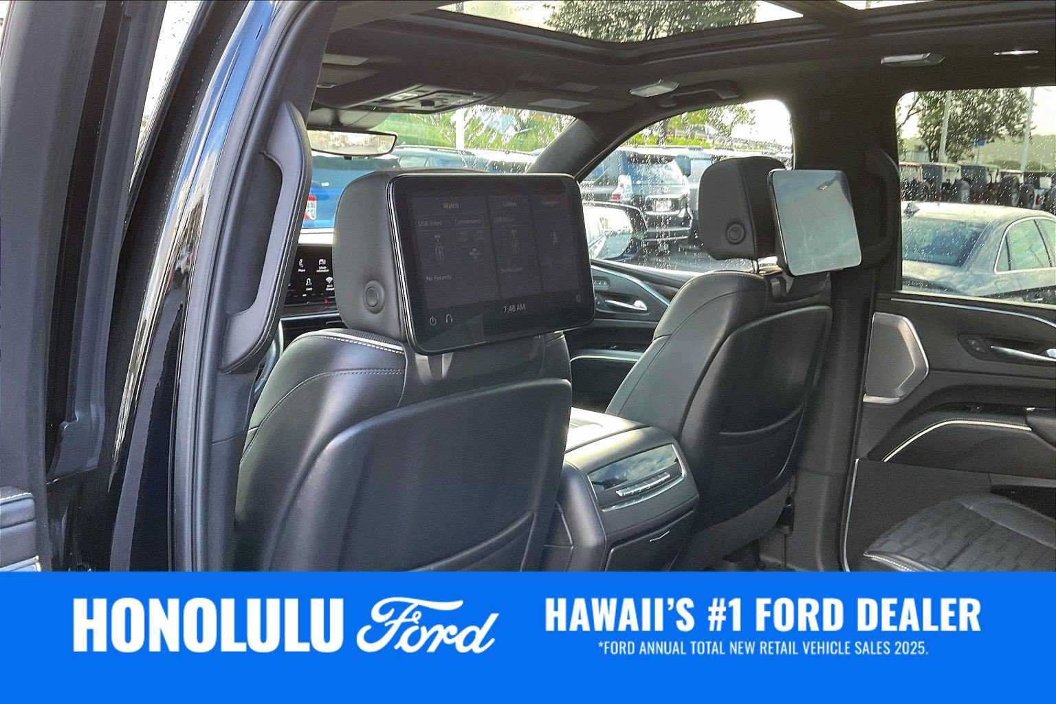 Used 2021 Cadillac Escalade ESV Sport Platinum w/ LPO, ONYX Package AWD/4WD image 12