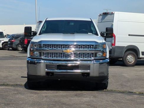 Used 2019 Chevrolet Silverado 2500 W/T AWD/4WD image 3