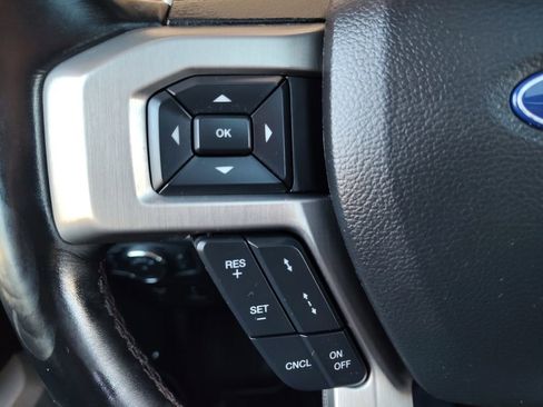 Used 2018 Ford F150 Platinum w/ Equipment Group 701A Luxury image 11