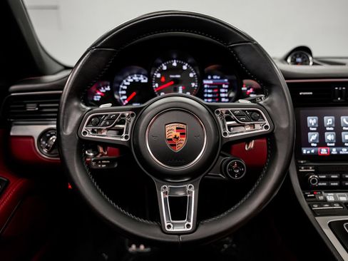 Used 2018 Porsche 911 Targa 4S AWD/4WD image 10