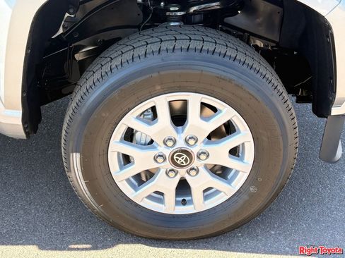 New 2026 Toyota Tacoma SR5 RWD image 11