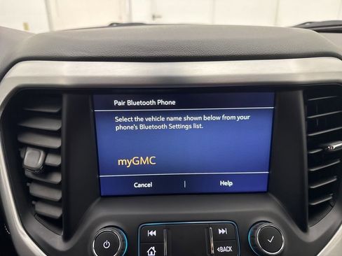 Used 2023 GMC Acadia SLE w/ Driver Convenience Package FWD image 30
