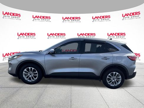 Used 2021 Ford Escape SE FWD image 11