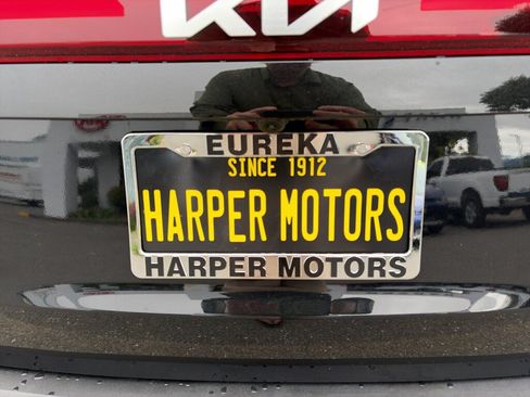 Used 2025 Kia Seltos LX AWD/4WD image 5