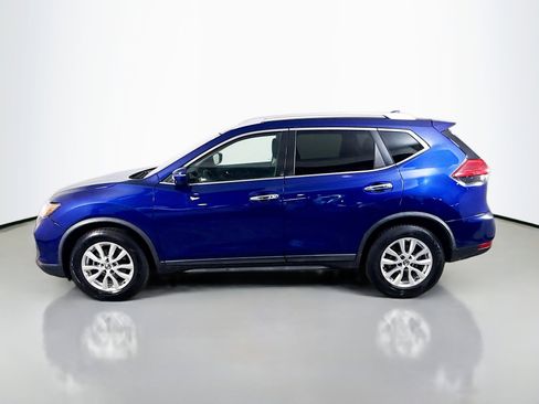 Used 2017 Nissan Rogue SV image 6