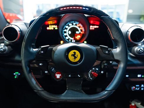 Certified 2021 Ferrari F8 Tributo RWD image 5
