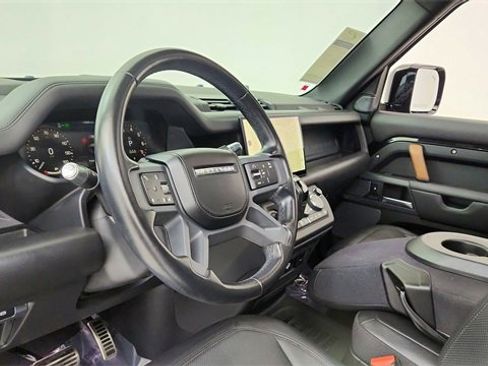 Used 2022 Land Rover Defender 90 X image 17