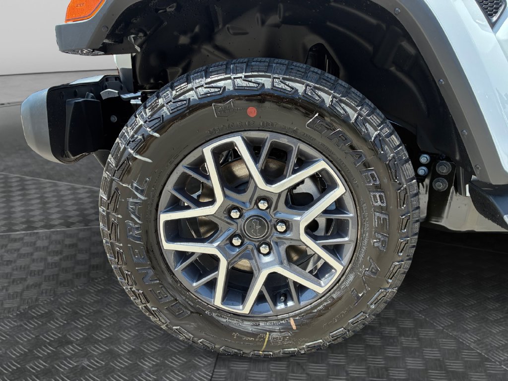 New 2026 Jeep Wrangler Unlimited Sahara AWD/4WD image 23