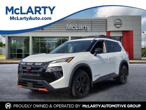 Used 2026 Nissan Rogue SV AWD/4WD image 1