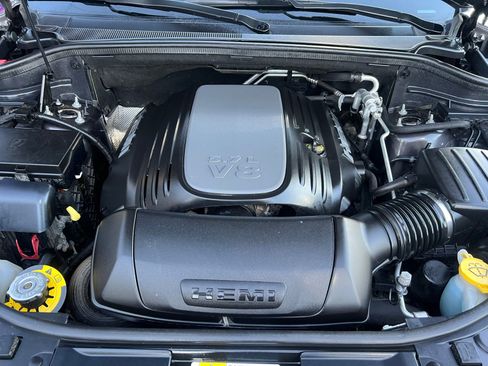 Used 2018 Dodge Durango R/T image 21