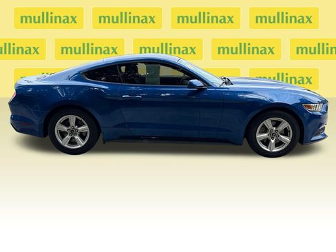 Used 2017 Ford Mustang Coupe RWD image 2