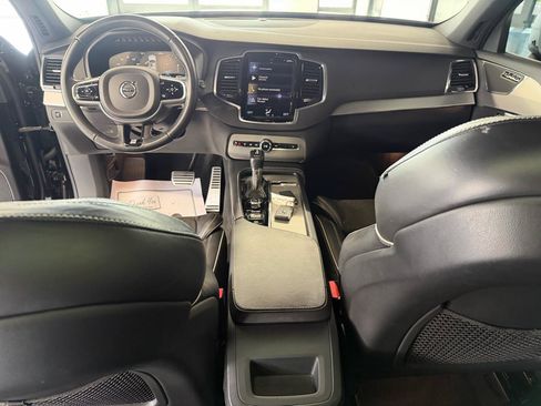 Used 2017 Volvo XC90 T5 R-Design w/ Vision Package FWD image 10