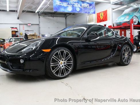 Used 2016 Porsche Cayman image 4