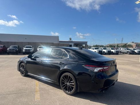 Used 2021 Toyota Camry XSE FWD image 13