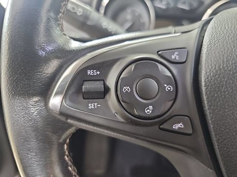 Used 2017 Buick Envision Essence AWD/4WD image 21