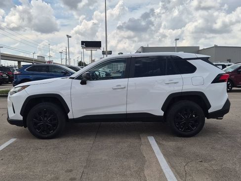 Used 2025 Toyota RAV4 LE FWD image 3