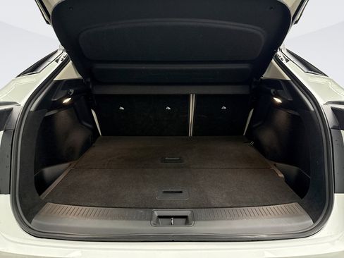 Used 2023 Nissan Ariya AWD image 19