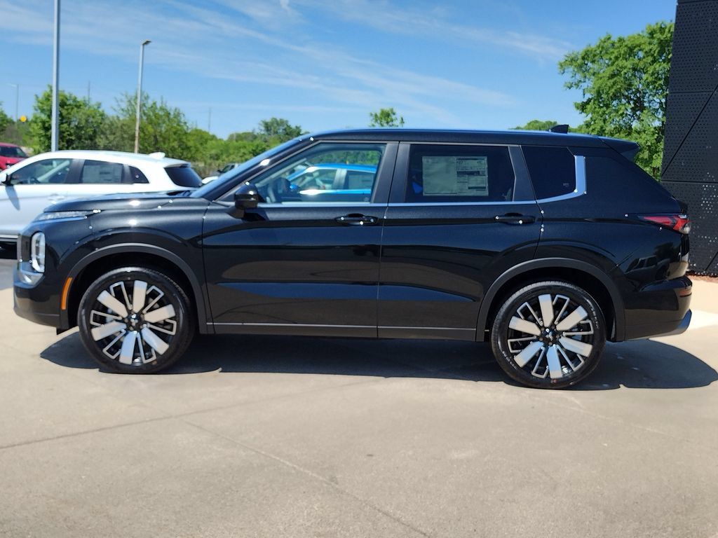 New 2026 Mitsubishi Outlander SE AWD/4WD image 19