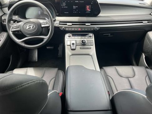 Used 2024 Hyundai Palisade SEL FWD image 17